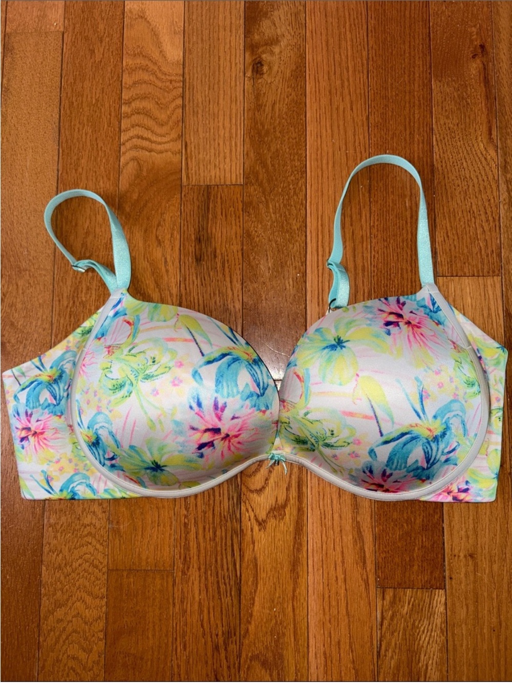 Victoria's Secret Plunge Bra Size 38D Pastel Floral
